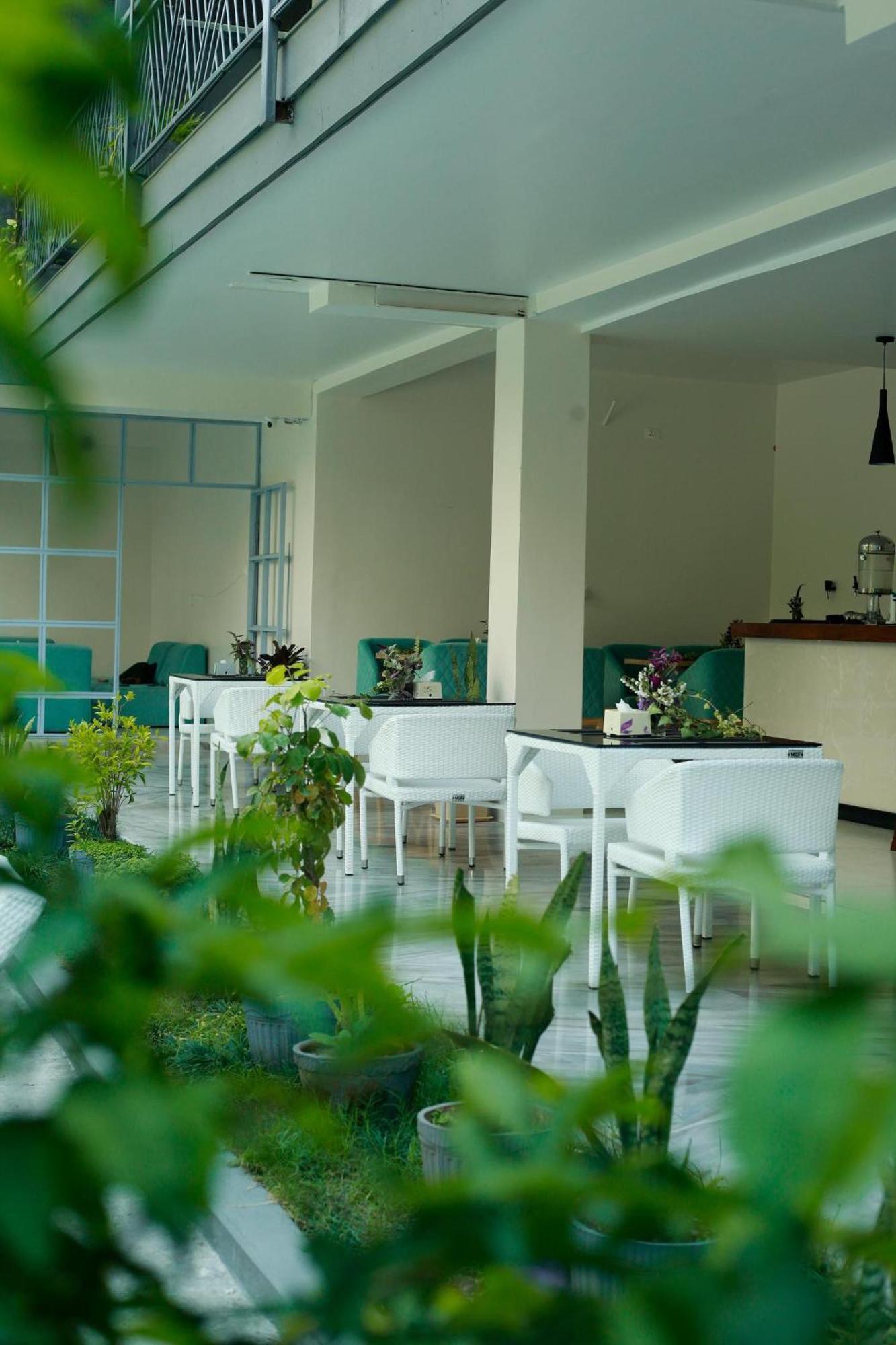 Hotel Swapna Bagh- Your Place Pokhara Bagian luar foto
